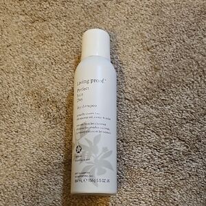 Living Proof Perfect Hair Day Dry Shampoo